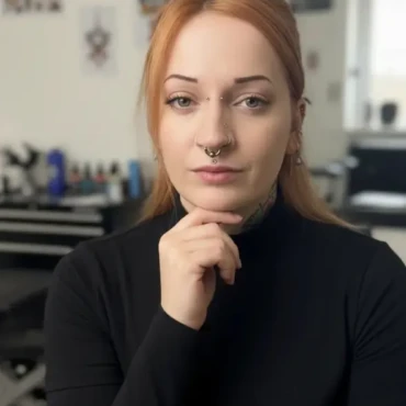 madeline-kelso-body-piercing Chicago