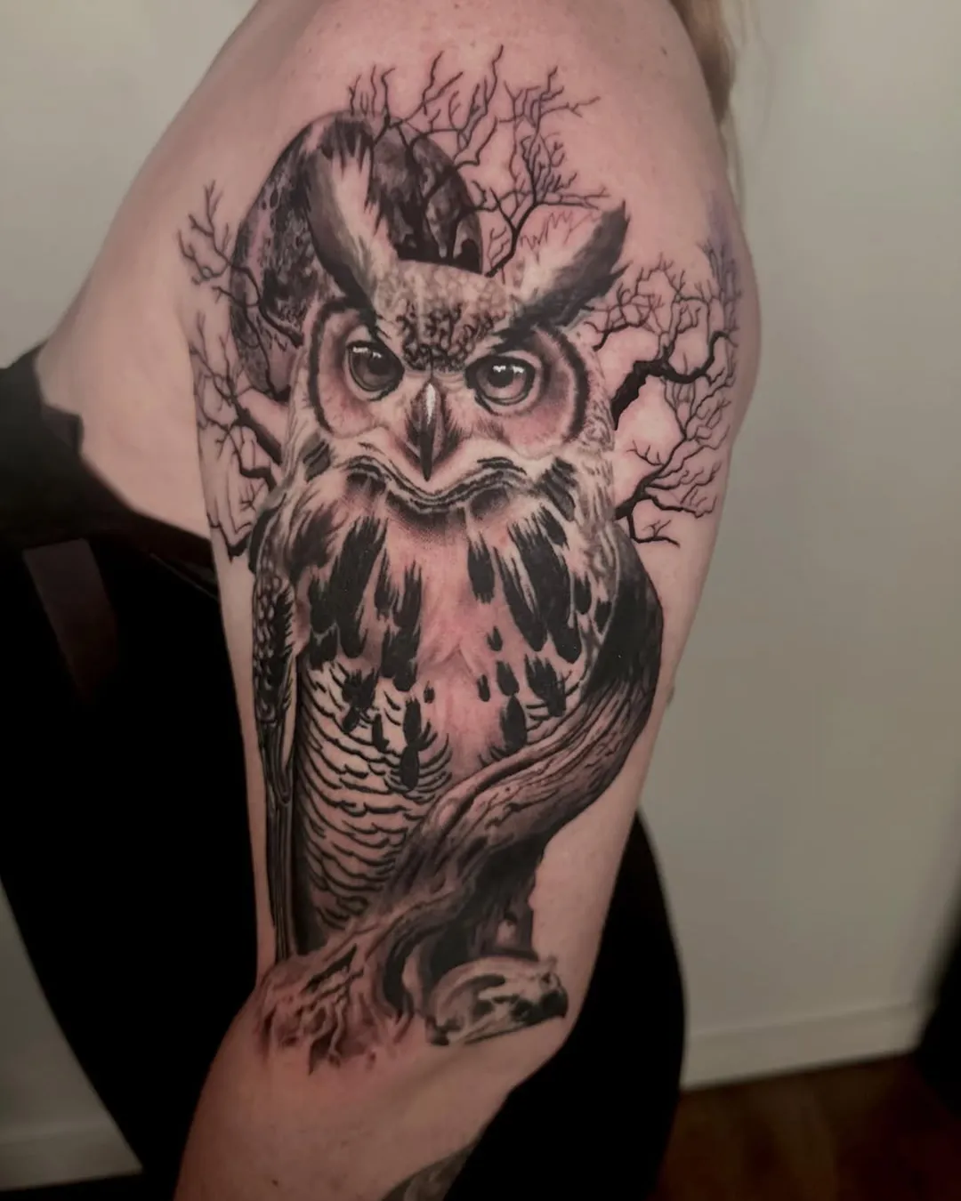 molly-kelso-realism-black-grey-wildlife-tattoo.