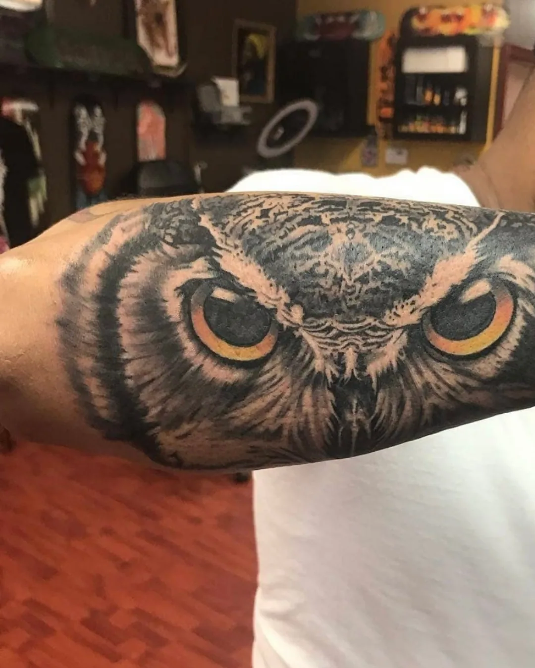Animal tattoo Chicago owl tattoo representing magical prosperity and sacred fortune Animal tattoo Chicago owl tattoo representing magical prosperity and sacred fortune