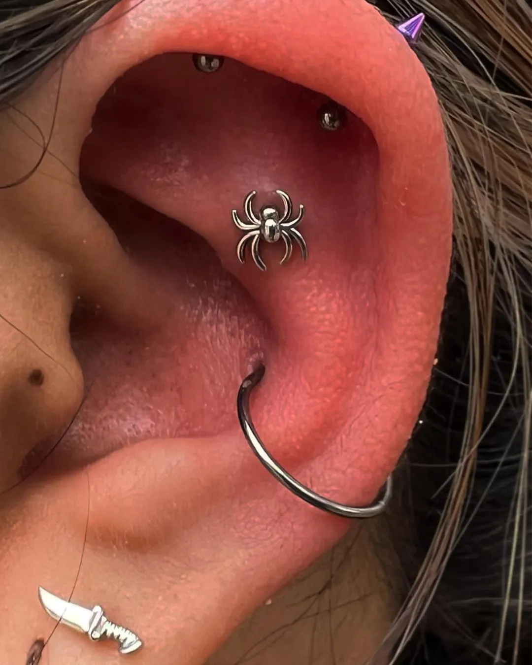 ody-piercing-flat-spider-ear-piercing-chicago-piercing-shops ody piercing flat spider ear piercing chicago piercing shops
